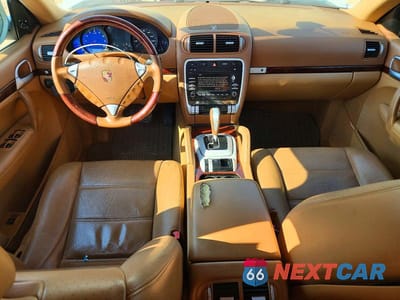 Zdjęcie 8 z 14 samochodu: 2009 PORSCHE CAYENNE VIN:WP1AA29P69LA08000 - miniatura
