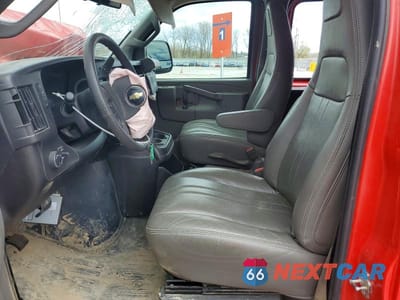 Zdjęcie 7 z 14 samochodu: 2025 CHEVROLET EXPRESS 2500 CARGO DELIVERY VAN VIN:1GCWGAFP6S1147730 - miniatura