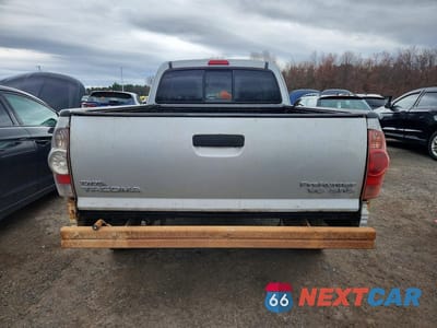 Zdjęcie 6 z 12 samochodu: 2011 TOYOTA TACOMA V6 VIN:5TFUU4EN0BX002116 - miniatura