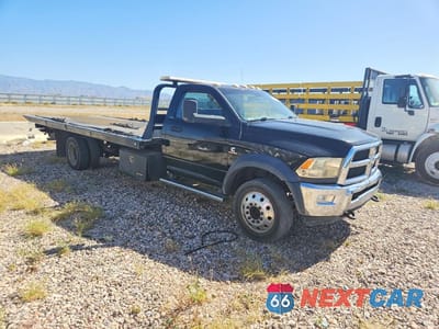Czwarte zdjęcie samochodu z boku: 2017 RAM 5500 VIN:3C7WRMDL4HG643313 - miniatura