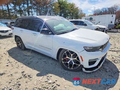 Czwarte zdjęcie samochodu z boku: 2022 JEEP GRAND CHEROKEE SUMMIT VIN:1C4RJHEG9N8551786 - miniatura
