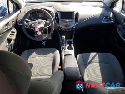 Zdjęcie 8 z 13 samochodu: 2019 CHEVROLET CRUZE LT VIN:3G1BE6SM7KS561720 - miniatura