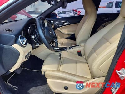 Zdjęcie 7 z 12 samochodu: 2017 MERCEDES-BENZ CLA 250 4MATIC VIN:WDDSJ4GB5HN402718 - miniatura