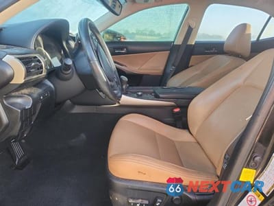 Zdjęcie 7 z 12 samochodu: 2015 LEXUS IS 250 VIN:JTHBF1D24F5069969 - miniatura