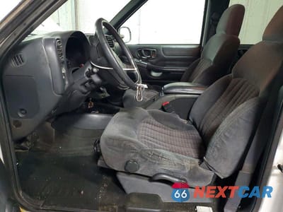 Zdjęcie 7 z 12 samochodu: 1998 CHEV BLAZER VIN:1GNDT13W9W2248136 - miniatura