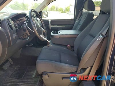 Zdjęcie 7 z 12 samochodu: 2009 CHEVROLET SILVERADO K1500 LT VIN:1GCEK29059E108645 - miniatura