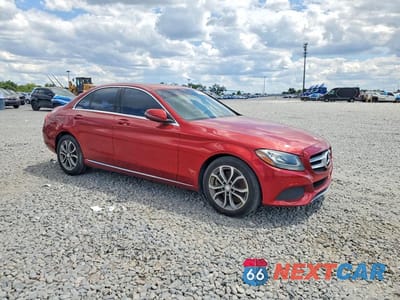 Czwarte zdjęcie samochodu z boku: 2016 MERCEDES-BENZ C 300 VIN:55SWF4JB5GU162278 - miniatura