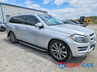 Czwarte zdjęcie samochodu z boku: 2016 MERCEDES-BENZ GL 450 4MATIC VIN:4JGDF6EE5GA631138 - miniatura