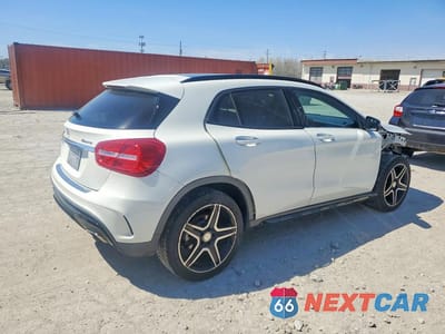 Trzecie zdjęcie samochodu z tyłu: 2017 MERCEDES-BENZ GLA 250 4MATIC VIN:WDCTG4GB0HJ305568 - miniatura