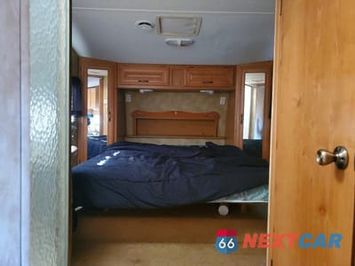Piąte zdjęcie samochodu w środku: 2007 KEYSTONE LAREDO CAMPER VIN:4YDF30B237L600064 - miniatura