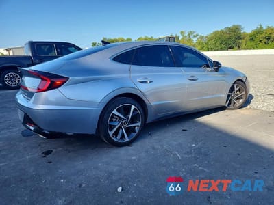 Trzecie zdjęcie samochodu z tyłu: 2021 HYUNDAI SONATA SEL PLUS VIN:5NPEJ4J22MH064091 - miniatura