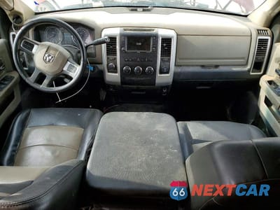 Zdjęcie 8 z 12 samochodu: 2011 DODGE RAM 3500 VIN:3D73Y4CLXBG577027 - miniatura