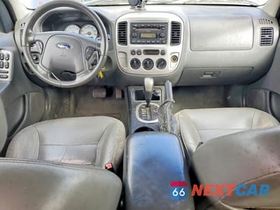 Zdjęcie 8 z 13 samochodu: 2005 FORD ESCAPE XLT VIN:1FMCU93115KB93549 - miniatura
