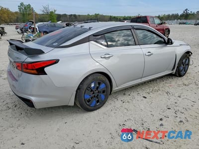 Trzecie zdjęcie samochodu z tyłu: 2021 NISSAN ALTIMA 2.5 S VIN:1N4BL4BV8MN370482 - miniatura