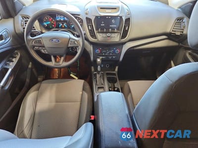 Zdjęcie 8 z 13 samochodu: 2017 FORD ESCAPE SE VIN:1FMCU9GDXHUA37328 - miniatura