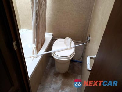 Zdjęcie 8 z 10 samochodu: 2014 JAYCO JAY FLIGHT CAMPER VIN:1UJBJ0AJ4E77E0237 - miniatura