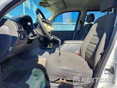 Zdjęcie 7 z 13 samochodu: 2004 FORD EXPLORER XLS VIN:1FMZU72K84ZB06843 - miniatura