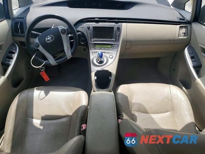 Zdjęcie 8 z 12 samochodu: 2011 TOYOTA PRIUS FOUR VIN:JTDKN3DU1B0314896 - miniatura