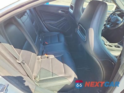 Zdjęcie 10 z 12 samochodu: 2018 MERCEDES-BENZ CLA 250 VIN:WDDSJ4EB4JN692264 - miniatura