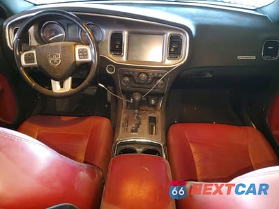 Zdjęcie 8 z 12 samochodu: 2011 DODGE CHARGER R VIN:2B3CL5CT1BH512437 - miniatura