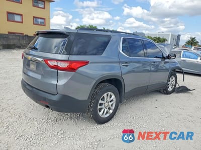 Trzecie zdjęcie samochodu z tyłu: 2020 CHEVROLET TRAVERSE LT VIN:1GNERGKW2LJ208876 - miniatura