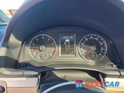 Zdjęcie 9 z 12 samochodu: 2015 VOLKSWAGEN EOS KOMFORT VIN:WVWBW8AH1FV001664 - miniatura