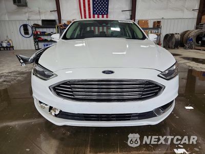 Piąte zdjęcie samochodu w środku: 2018 FORD FUSION SE HYBRID VIN:3FA6P0LU0JR171956 - miniatura