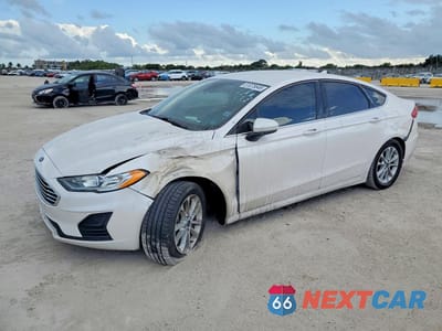 2020 FORD FUSION SE 3FA6P0HD0LR197050 - główne zdjęcie licytacji z USA - miniatura