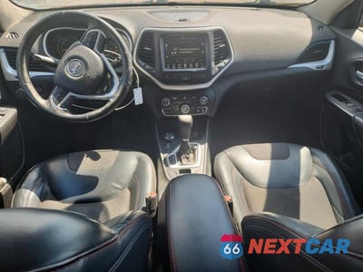 Zdjęcie 8 z 13 samochodu: 2015 JEEP CHEROKEE TRAILHAWK VIN:1C4PJMBB0FW634948 - miniatura