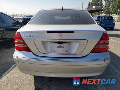 Zdjęcie 6 z 12 samochodu: 2001 MERCEDES-BENZ C 240 VIN:WDBRF61J11F088893 - miniatura