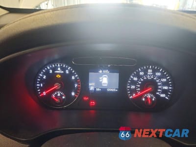 Zdjęcie 9 z 13 samochodu: 2019 KIA SORENTO LX V6 VIN:5XYPG4A59KG512266 - miniatura