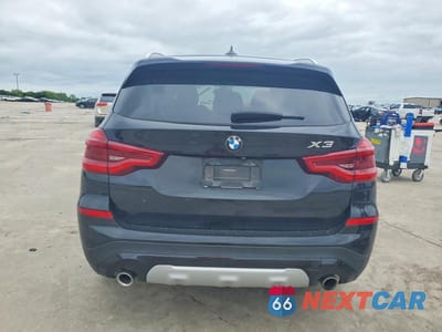 Zdjęcie 6 z 13 samochodu: 2018 BMW X3 XDRIVE30I VIN:5UXTR9C52JLC79550 - miniatura