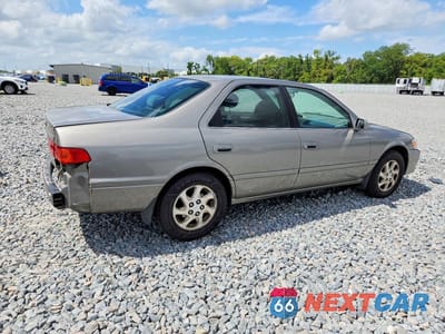 Trzecie zdjęcie samochodu z tyłu: 2001 TOYOTA CAMRY LE V6 VIN:4T1BF22KX1U118855 - miniatura