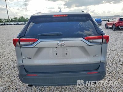Zdjęcie 6 z 14 samochodu: 2024 TOYOTA RAV4 XLE VIN:2T3W1RFV2RW309587 - miniatura