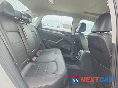 Zdjęcie 10 z 12 samochodu: 2017 VOLKSWAGEN PASSAT SE VIN:1VWGT7A38HC058081 - miniatura