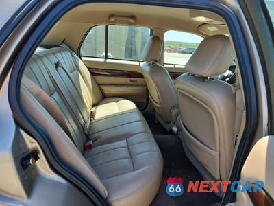 Zdjęcie 10 z 12 samochodu: 2003 MERCURY GRAND MARQUIS LS VIN:2MEFM75WX3X669997 - miniatura