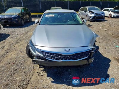 Piąte zdjęcie samochodu w środku: 2020 KIA OPTIMA LX VIN:5XXGT4L3XLG443262 - miniatura