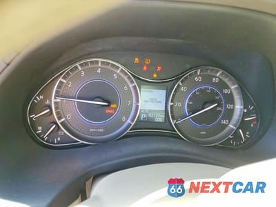 Zdjęcie 9 z 12 samochodu: 2015 INFINITI QX80 BASE VIN:JN8AZ2NF3F9574166 - miniatura