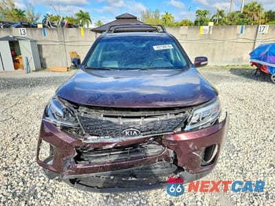 Piąte zdjęcie samochodu w środku: 2015 KIA SORENTO EX VIN:5XYKU4A78FG586658 - miniatura