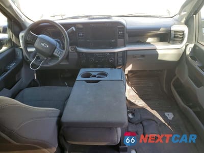 Zdjęcie 8 z 12 samochodu: 2023 FORD F350 SUPER DUTY VIN:1FT8W3DT7PED93676 - miniatura