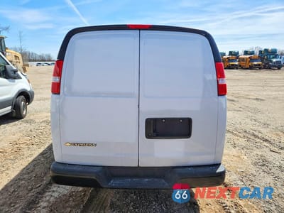 Zdjęcie 6 z 13 samochodu: 2025 CHEVROLET EXPRESS 2500 CARGO UTILITY / SERVICE VAN VIN:1GCWGAF74S1268062 - miniatura