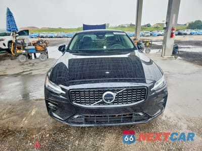 Piąte zdjęcie samochodu w środku: 2024 VOLVO S60 PLUS VIN:7JRL12FL7RG313611 - miniatura