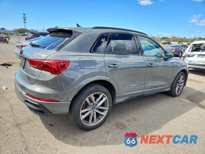 Trzecie zdjęcie samochodu z tyłu: 2024 AUDI Q3 PREMIUM S LINE 45 VIN:WA1DECF33R1125002 - miniatura