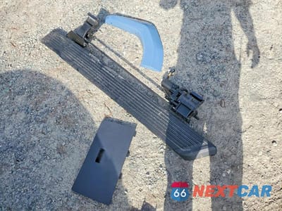 Zdjęcie 13 z 14 samochodu: 2026 TOYOTA 4RUNNER PLATINUM HV VIN:JTEVB5BR8T5032660 - miniatura