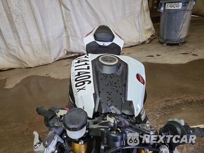 Piąte zdjęcie samochodu w środku: 2026 HONDA CBR1000 RR VIN:JH2SC7716TK900487 - miniatura