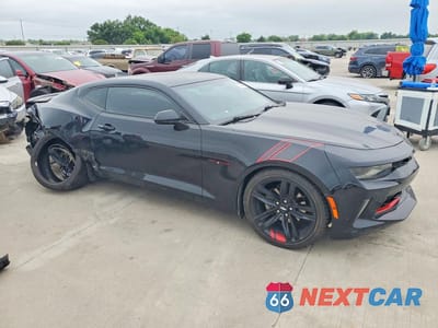 Czwarte zdjęcie samochodu z boku: 2018 CHEVROLET CAMARO LT VIN:1G1FB1RS9J0149046 - miniatura