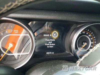 Zdjęcie 9 z 12 samochodu: 2022 JEEP WRANGLER UNLIMITED SAHARA VIN:1C4HJXEN8NW121232 - miniatura