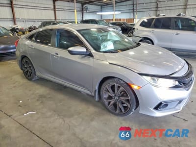 Czwarte zdjęcie samochodu z boku: 2019 HONDA CIVIC SPORT VIN:2HGFC2F80KH552494 - miniatura