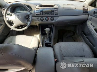 Zdjęcie 8 z 12 samochodu: 2003 TOYOTA CAMRY LE VIN:4T1BE32K73U228645 - miniatura