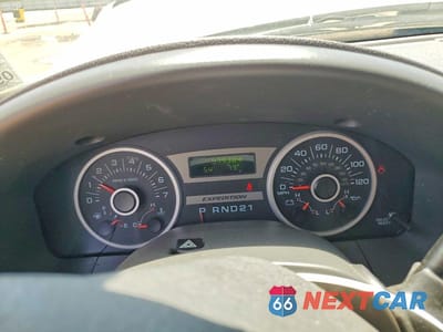 Zdjęcie 9 z 12 samochodu: 2005 FORD EXPEDITION XLT VIN:1FMPU16575LA81740 - miniatura
